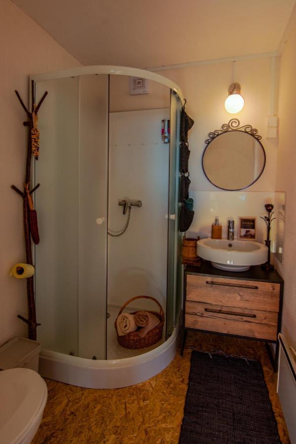 Panorama Glamping Visole Hotel สโลเวนสกา บิสตริชา ภายนอก รูปภาพ